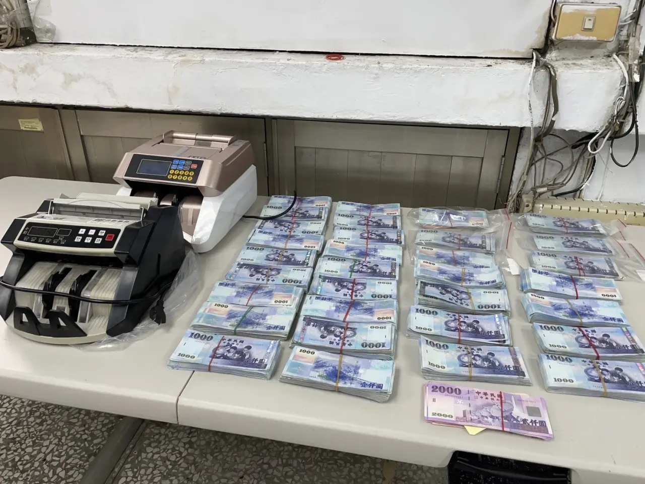 Только 3 года условно! Отец 31-летнего юриста - судья, а второе поколение злобных богачей